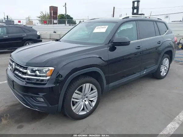 1V2WR2CA2KC573563 2019 VOLKSWAGEN ATLAS - Image 2