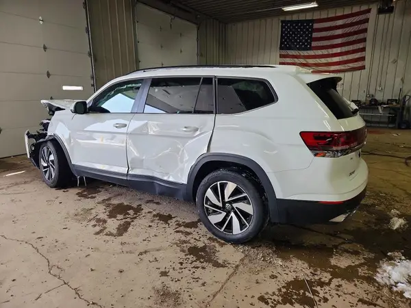 1V2WR2CA3RC535821 2024 VOLKSWAGEN ATLAS - Image 2
