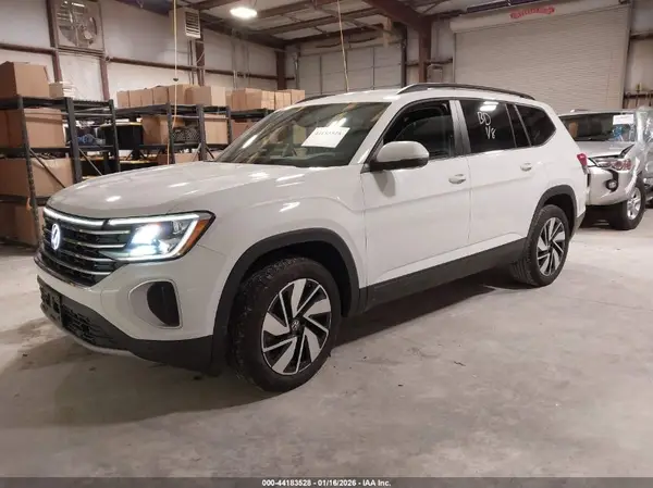 1V2WR2CA4SC528320 2025 VOLKSWAGEN ATLAS - Image 2