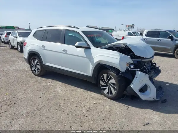 1V2WR2CA5RC613273 2024 VOLKSWAGEN ATLAS - Image 1