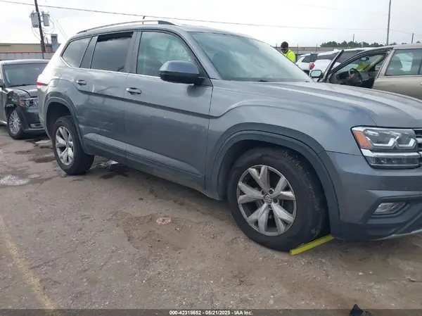 1V2WR2CA7KC547038 2019 VOLKSWAGEN ATLAS - Image 1