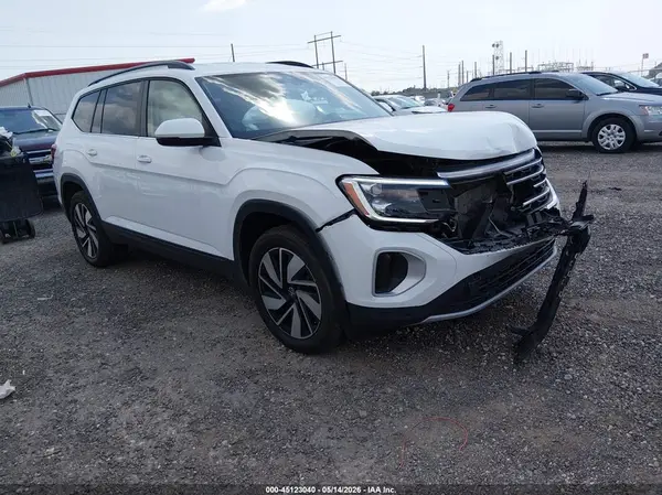 1V2WR2CA7RC586660 2024 VOLKSWAGEN ATLAS - Image 1