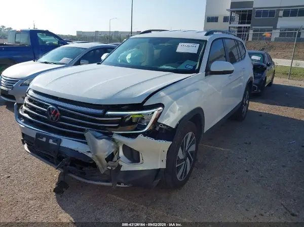 1V2WR2CA8RC575604 2024 VOLKSWAGEN ATLAS - Image 2