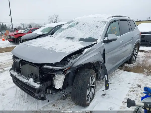 1V2WR2CA8SC566357 2025 VOLKSWAGEN ATLAS - Image 2