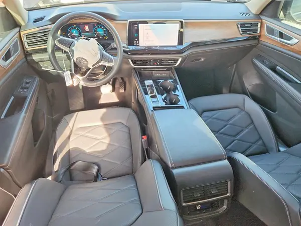 1V2WR2CAXRC513198 2024 VOLKSWAGEN ATLAS - Image 8