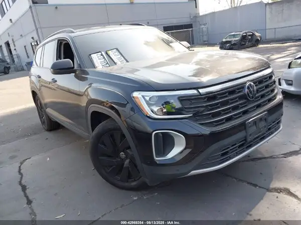 1V2WR2CAXRC528560 2024 VOLKSWAGEN ATLAS - Image 1