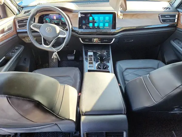 1V2WR2CAXRC535640 2024 VOLKSWAGEN ATLAS - Image 8