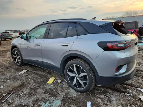 1V2WSPE83RC018028 2024 VOLKSWAGEN ID.4 - Image 2