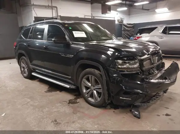 1V2XR2CA0KC565336 2019 VOLKSWAGEN ATLAS - Image 1