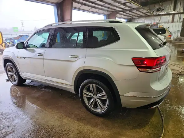 1V2XR2CA4KC620564 2019 VOLKSWAGEN ATLAS - Image 2