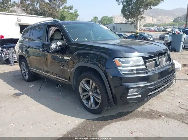 1V2XR2CA9KC520010 2019 VOLKSWAGEN ATLAS - Image 1