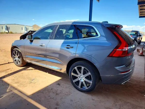 1V4102DL2M1854974 2021 VOLVO XC60 - Image 2