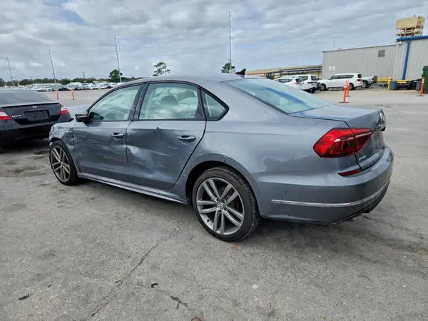 1VWAA7A30JC000354 2018 VOLKSWAGEN PASSAT - Image 2