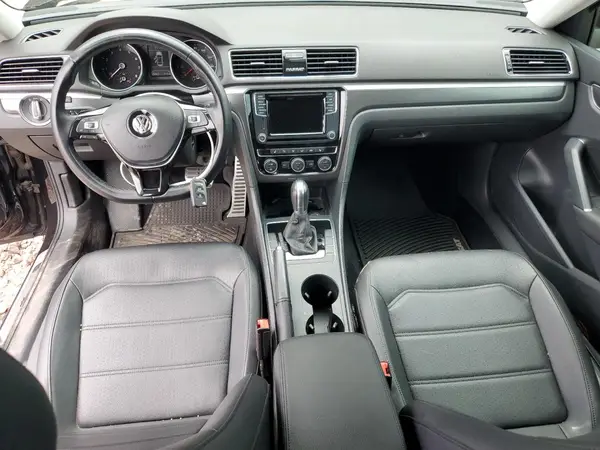 1VWAA7A30JC000743 2018 VOLKSWAGEN PASSAT - Image 8