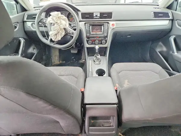1VWAA7A30JC002847 2018 VOLKSWAGEN PASSAT - Image 8