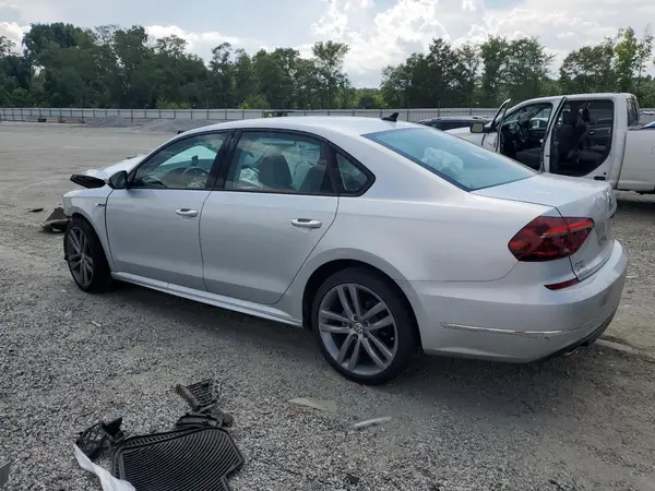 1VWAA7A30JC003691 2018 VOLKSWAGEN PASSAT - Image 2