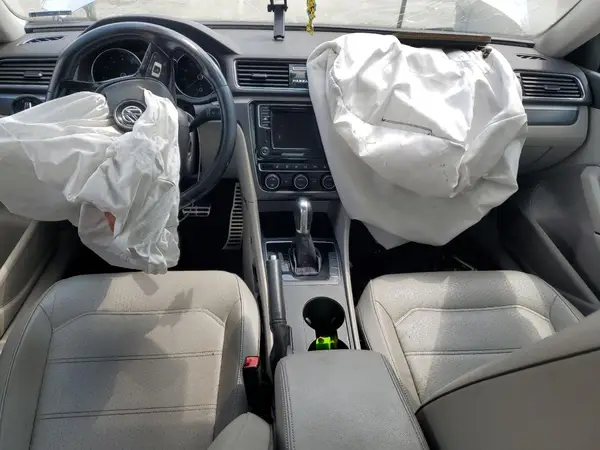 1VWAA7A30JC003691 2018 VOLKSWAGEN PASSAT - Image 8