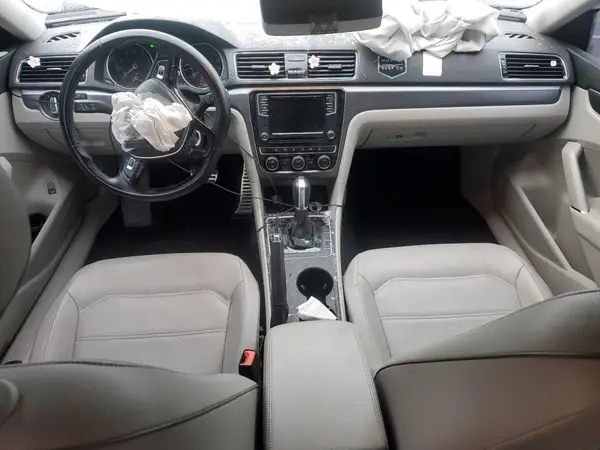 1VWAA7A30JC004209 2018 VOLKSWAGEN PASSAT - Image 8