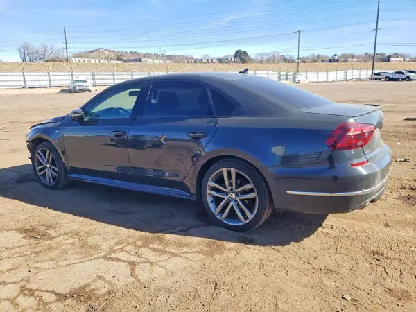 1VWAA7A30JC006039 2018 VOLKSWAGEN PASSAT - Image 2