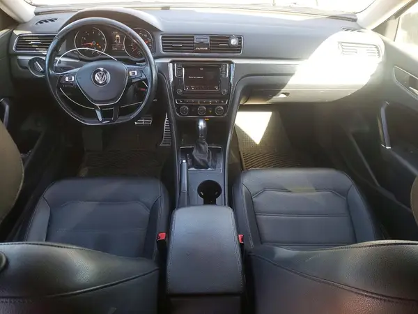 1VWAA7A30JC006039 2018 VOLKSWAGEN PASSAT - Image 8