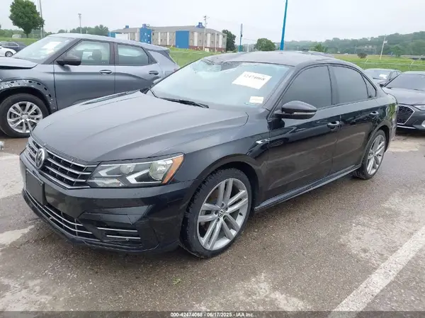 1VWAA7A30JC006753 2018 VOLKSWAGEN PASSAT - Image 2