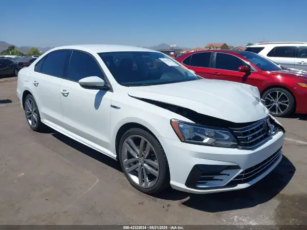 1VWAA7A30JC013637 2018 VOLKSWAGEN PASSAT - Image 1