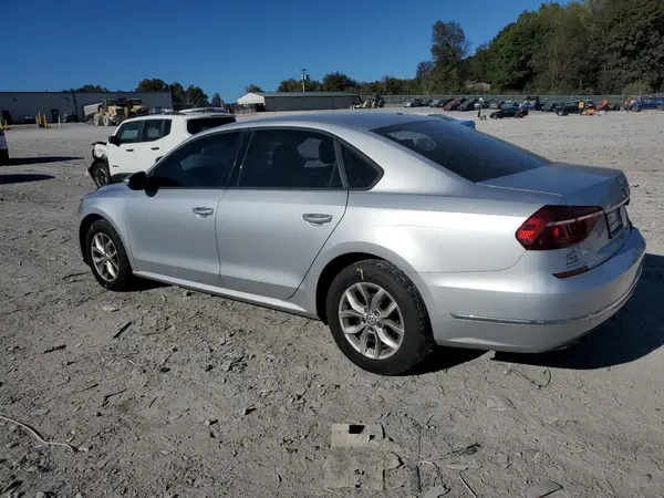 1VWAA7A30JC014335 2018 VOLKSWAGEN PASSAT - Image 2