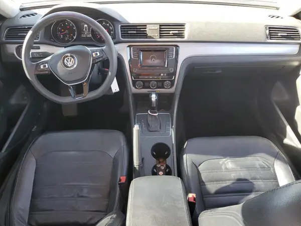 1VWAA7A30JC014335 2018 VOLKSWAGEN PASSAT - Image 8