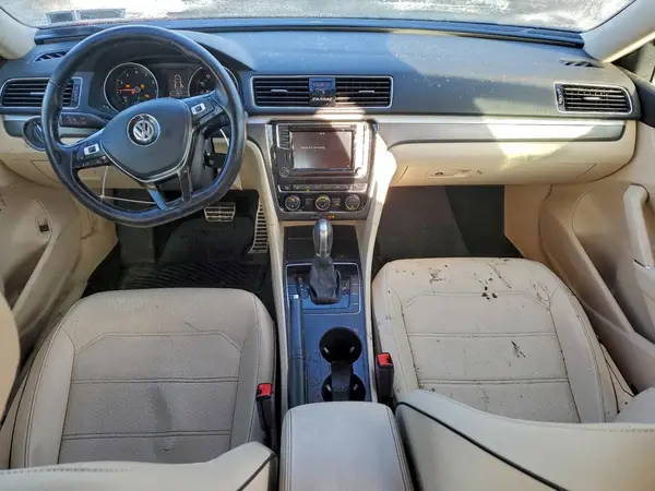 1VWAA7A30JC018515 2018 VOLKSWAGEN PASSAT - Image 8