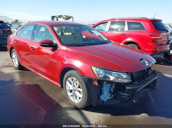 1VWAA7A30JC023214 2018 VOLKSWAGEN PASSAT - Image 1
