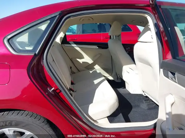 1VWAA7A30JC023214 2018 VOLKSWAGEN PASSAT - Image 8