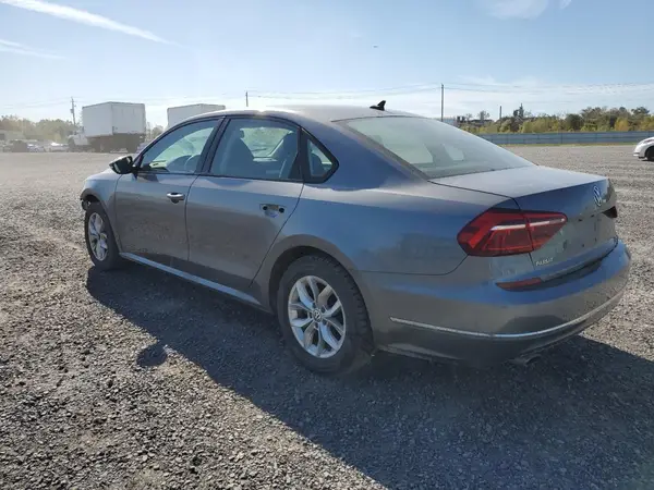 1VWAA7A30JC024928 2018 VOLKSWAGEN PASSAT - Image 2