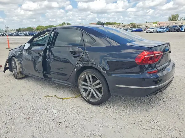 1VWAA7A30JC026632 2018 VOLKSWAGEN PASSAT - Image 2