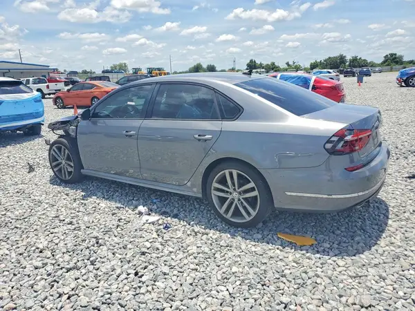 1VWAA7A30JC027327 2018 VOLKSWAGEN PASSAT - Image 2