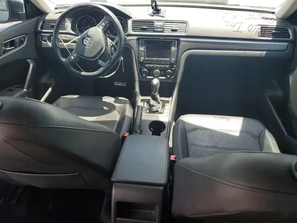 1VWAA7A30JC027327 2018 VOLKSWAGEN PASSAT - Image 8