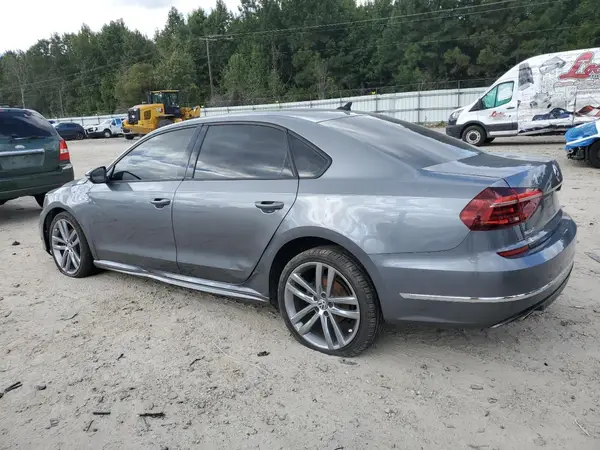 1VWAA7A30JC028610 2018 VOLKSWAGEN PASSAT - Image 2