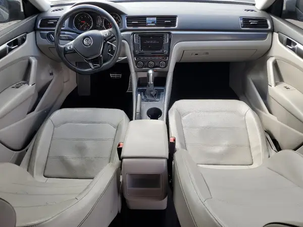 1VWAA7A30JC028610 2018 VOLKSWAGEN PASSAT - Image 8