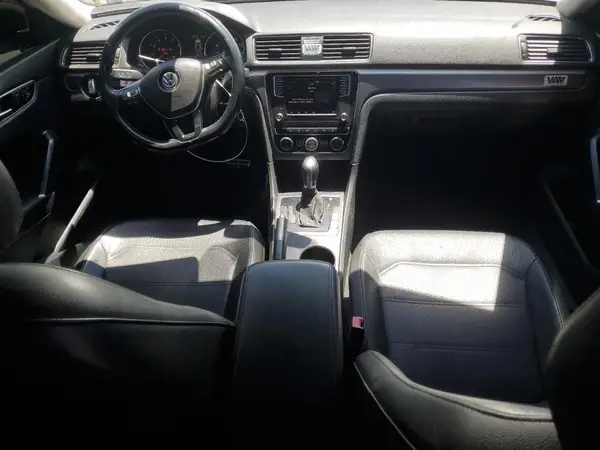 1VWAA7A30JC030874 2018 VOLKSWAGEN PASSAT - Image 8