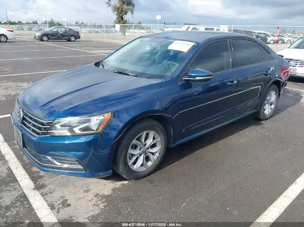1VWAA7A30JC032253 2018 VOLKSWAGEN PASSAT - Image 2