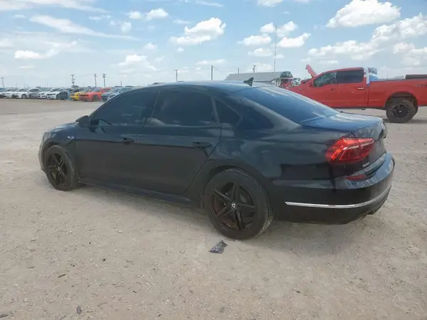 1VWAA7A30JC034228 2018 VOLKSWAGEN PASSAT - Image 2