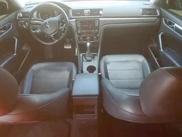 1VWAA7A30JC034228 2018 VOLKSWAGEN PASSAT - Image 8