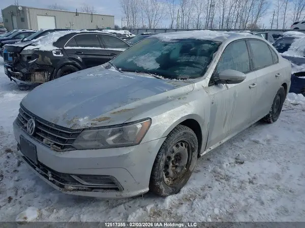 1VWAA7A30JC035072 2018 VOLKSWAGEN PASSAT - Image 2