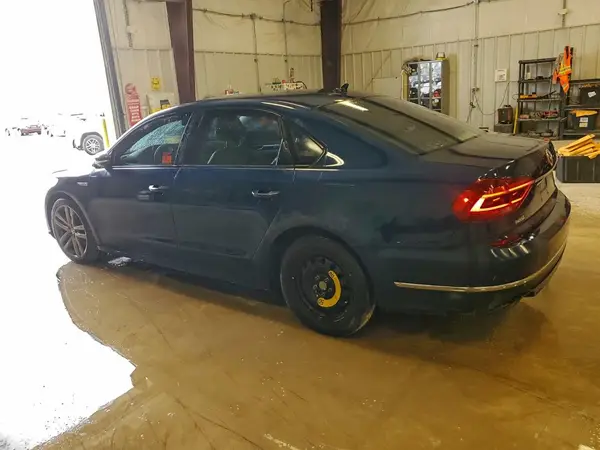 1VWAA7A30JC036853 2018 VOLKSWAGEN PASSAT - Image 2