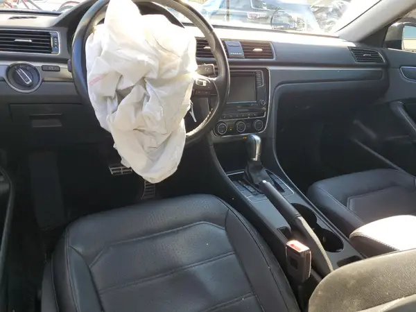 1VWAA7A30JC037260 2018 VOLKSWAGEN PASSAT - Image 8
