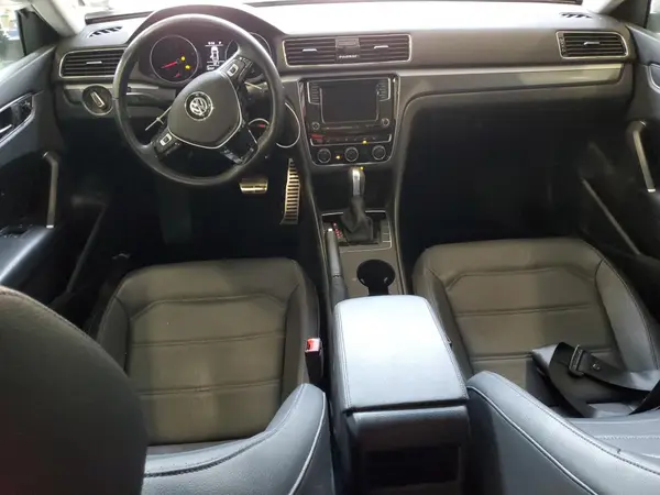 1VWAA7A30JC046198 2018 VOLKSWAGEN PASSAT - Image 8