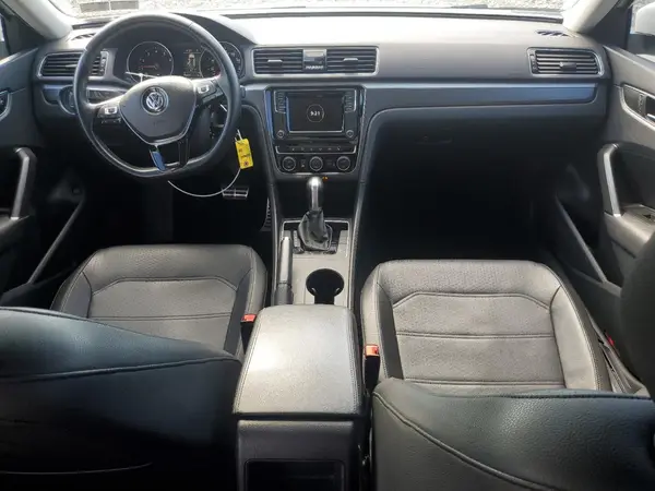 1VWAA7A30JC048775 2018 VOLKSWAGEN PASSAT - Image 8