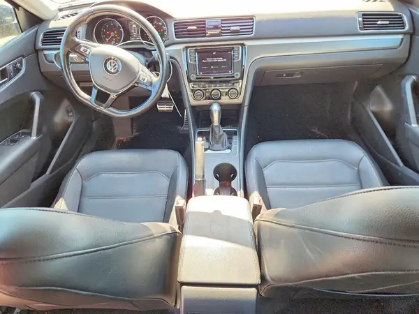 1VWAA7A30JC049859 2018 VOLKSWAGEN PASSAT - Image 8