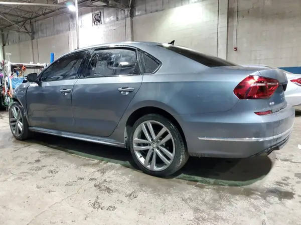 1VWAA7A31JC001755 2018 VOLKSWAGEN PASSAT - Image 2