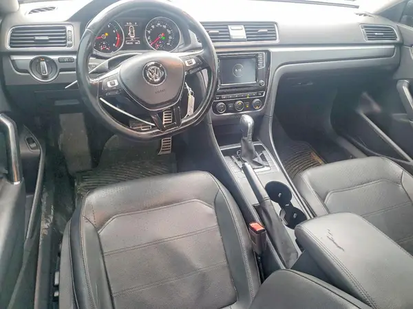 1VWAA7A31JC004056 2018 VOLKSWAGEN PASSAT - Image 8