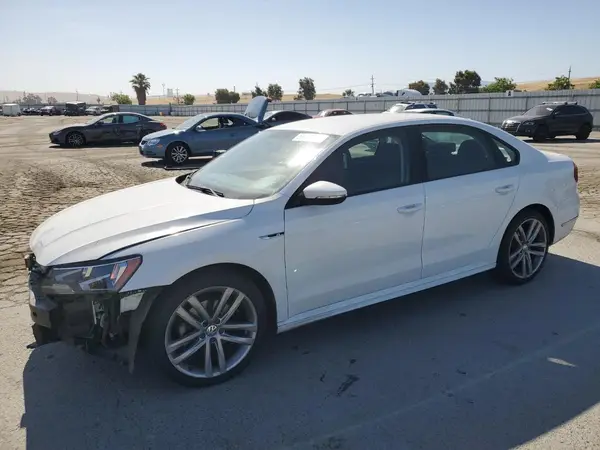 1VWAA7A31JC008673 2018 VOLKSWAGEN PASSAT - Image 1